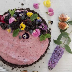 no-bake-blackberry-cake